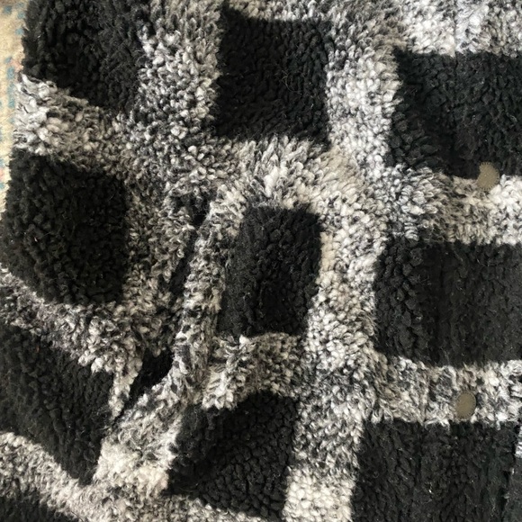 Roxy Plaid Sherpa Jacket - Picture 8 of 11